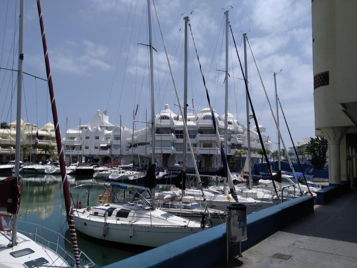 בנאלמדנה Apartment In Puerto Marina With Beautiful Views Of The Sea And The Boats מראה חיצוני תמונה