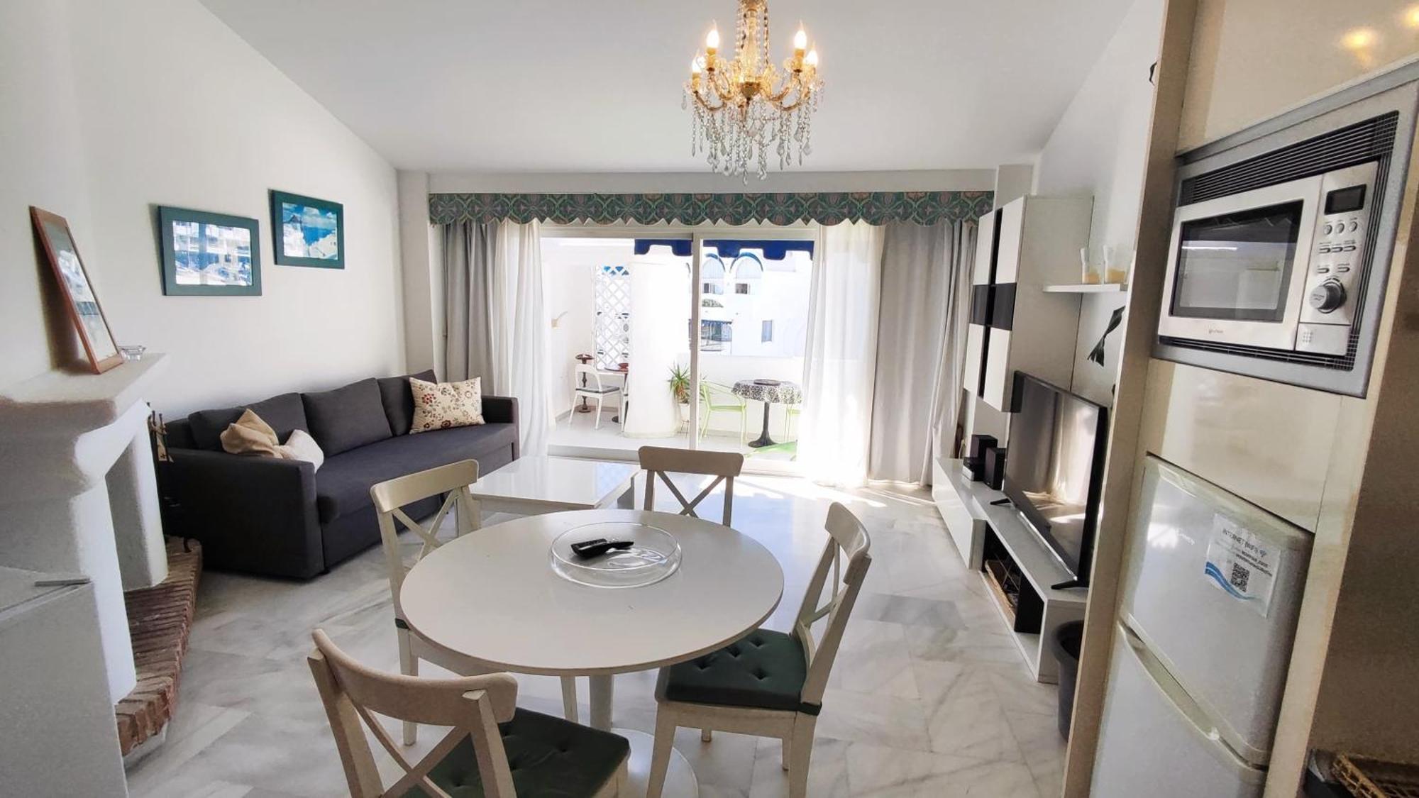 בנאלמדנה Apartment In Puerto Marina With Beautiful Views Of The Sea And The Boats מראה חיצוני תמונה