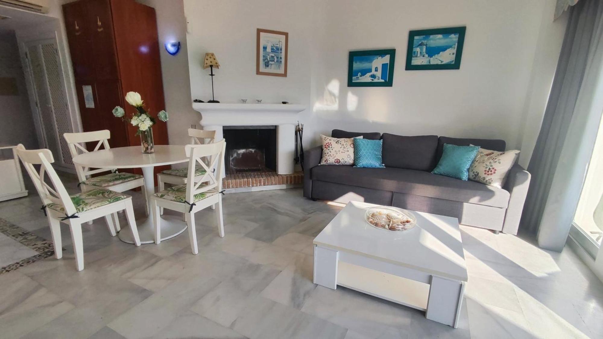 בנאלמדנה Apartment In Puerto Marina With Beautiful Views Of The Sea And The Boats מראה חיצוני תמונה